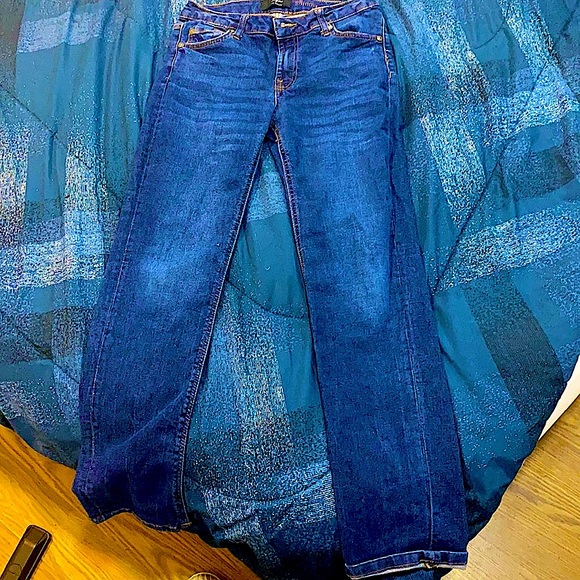 Seven 7 Jeans - Picture 3 of 5